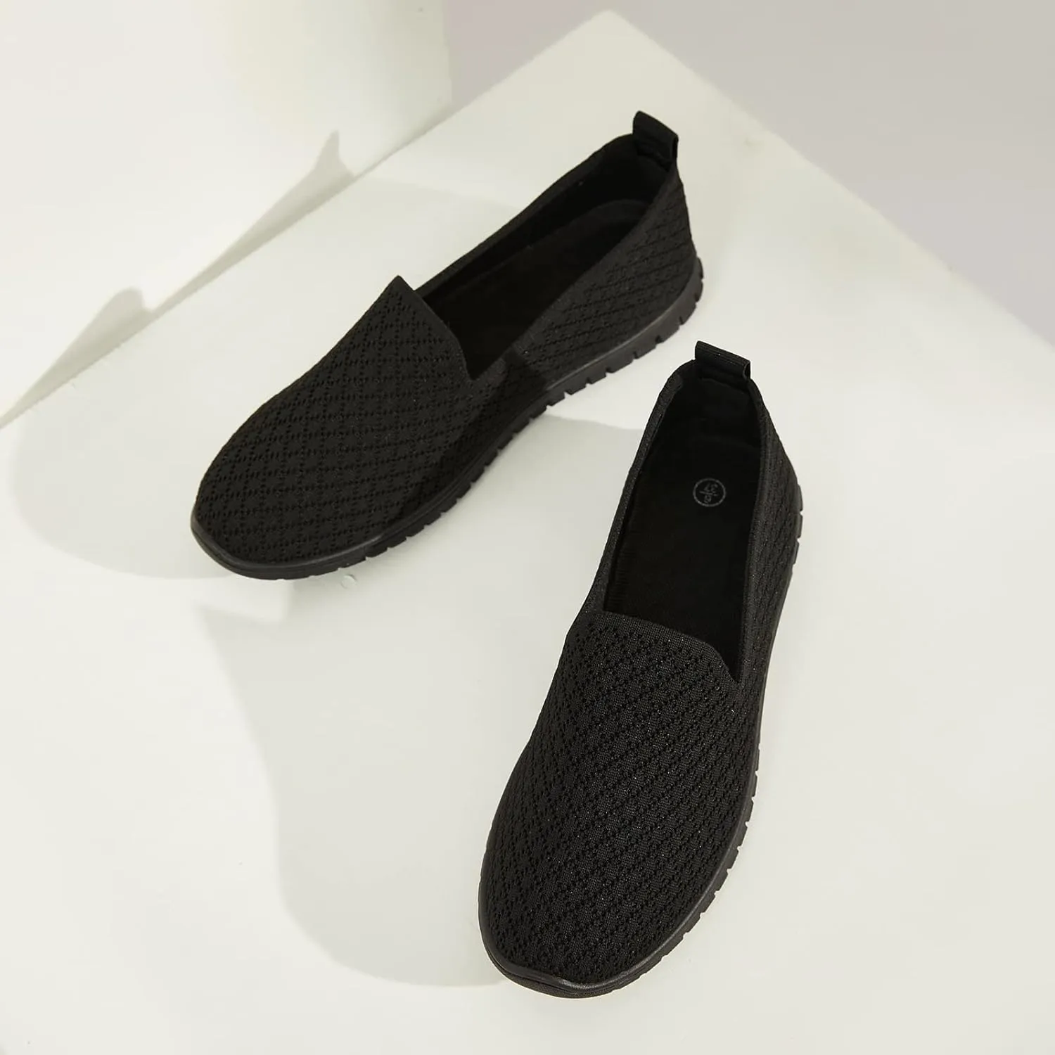 BABUDOG Women's Mesh Flats Shoes Breathable Slip on Shoes Casual Black and White Flats Comfortable Walking Shoes