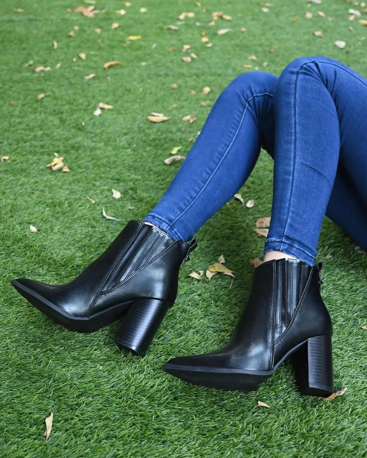Chelsea Ankle Boots for Women Chunky Block Heel Booties Pointed Toe Stack Heel Brown Black Boots Dress Shoes Elastic Gore Slip On Comfortable Chelsea Boots