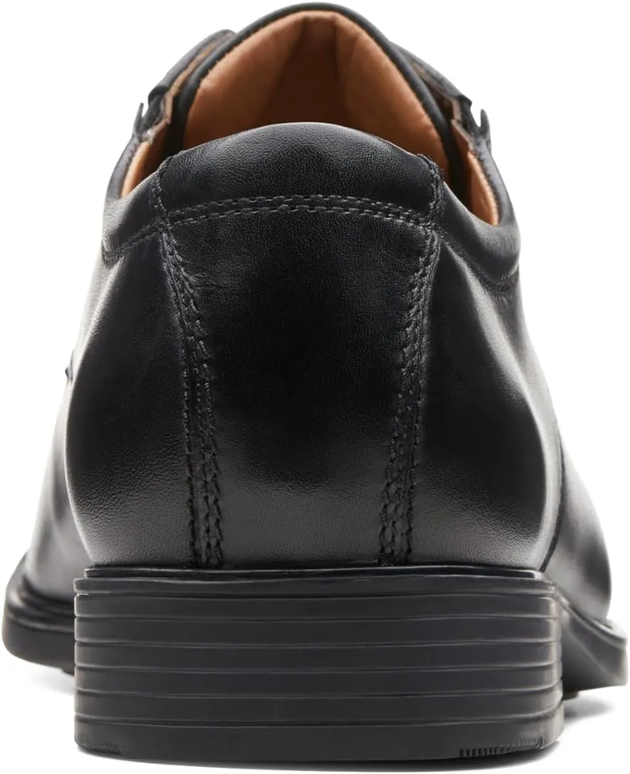 Clarks Men's Tilden Plain Derby
