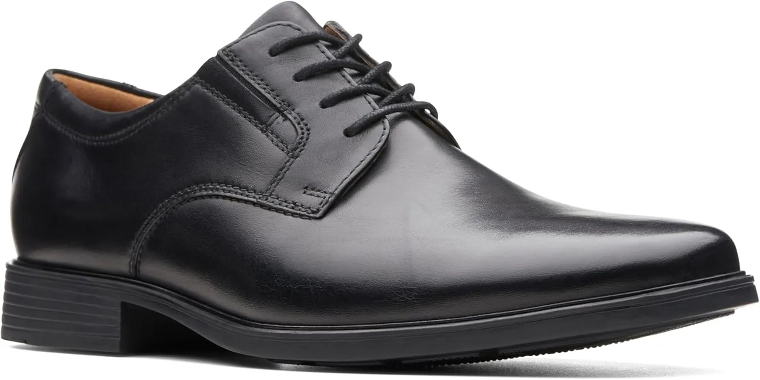 Clarks Men's Tilden Plain Derby