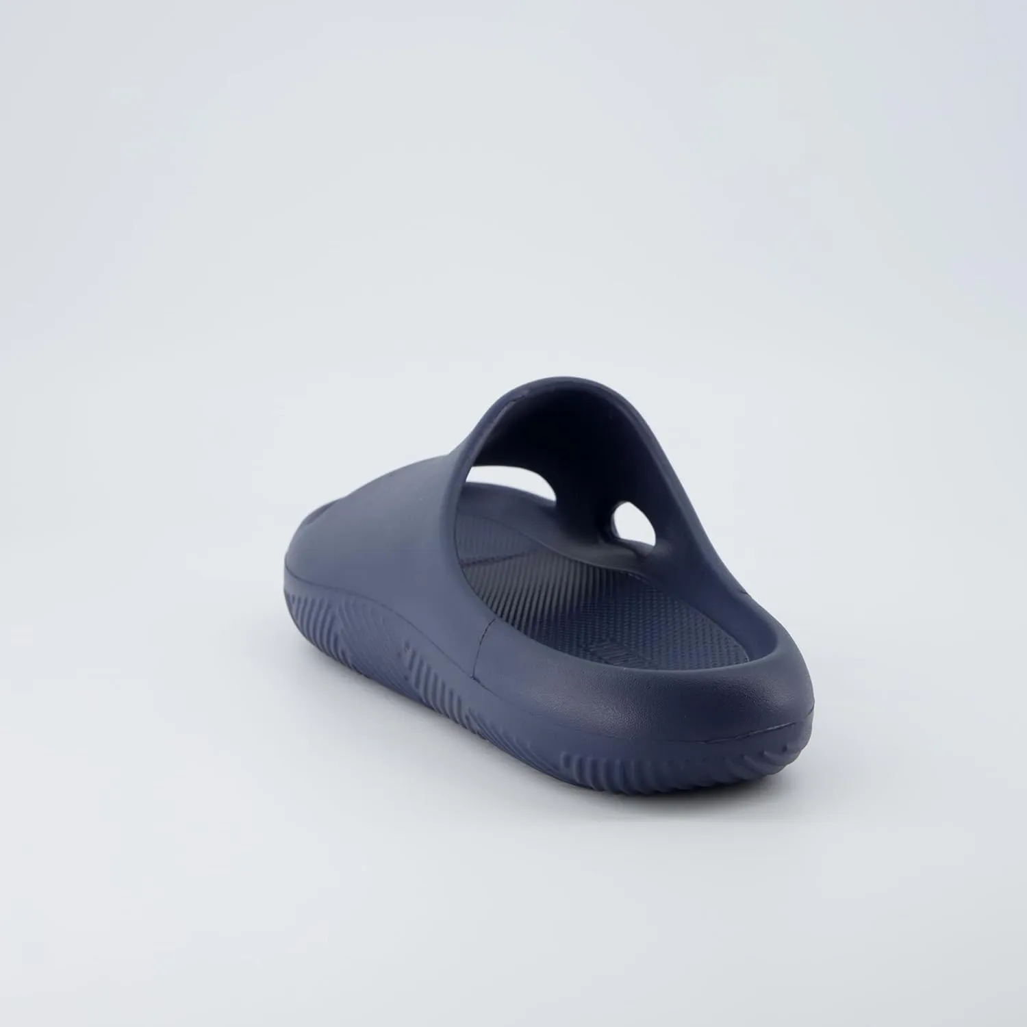 CUSHIONAIRE Men's Galaxy pool slides with  Comfort