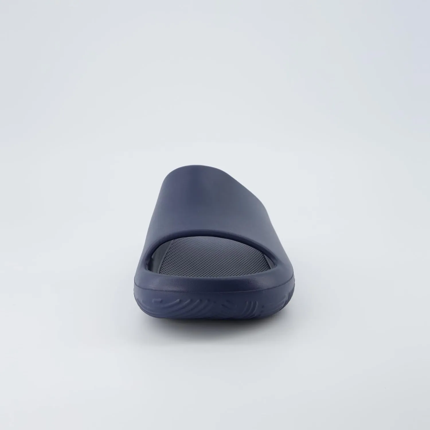 CUSHIONAIRE Men's Galaxy pool slides with  Comfort