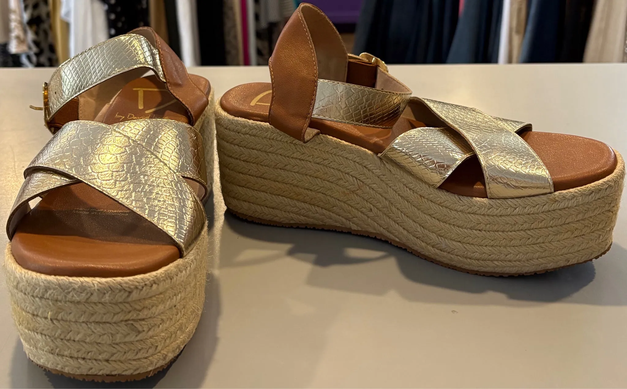 D By David Isaac Noe Gold Platform Espadrille Wedge Sandals Size:39