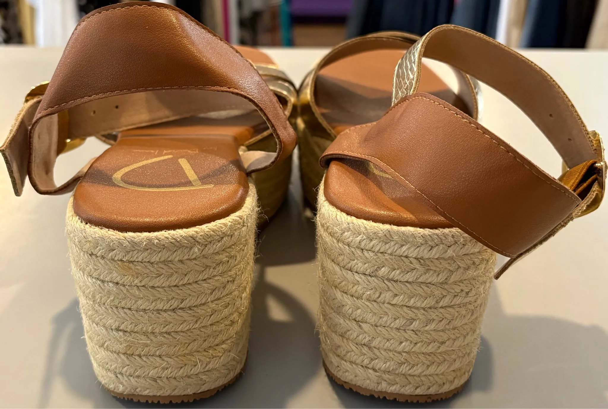 D By David Isaac Noe Gold Platform Espadrille Wedge Sandals Size:39