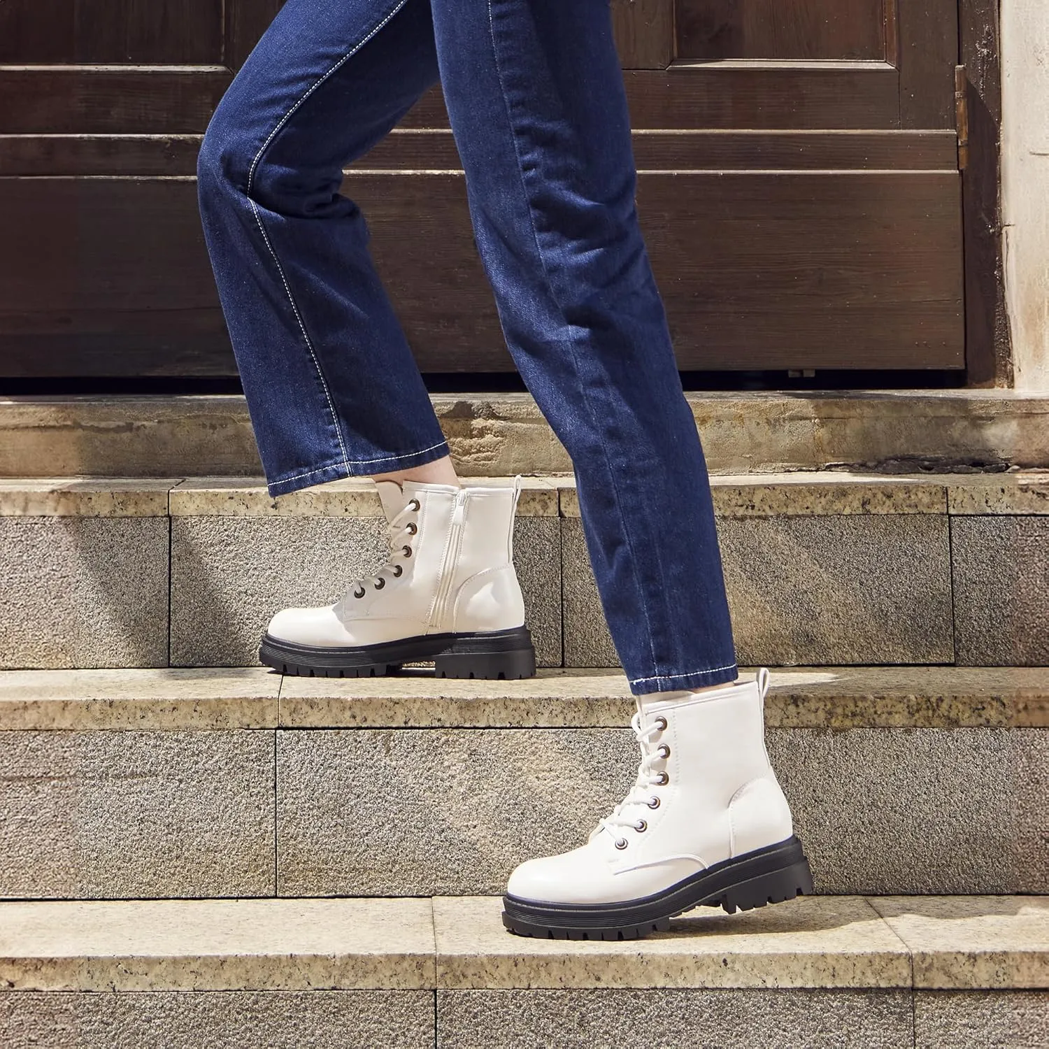 DREAM PAIRS Lace-up Combat Boots Ankle Booties for Women