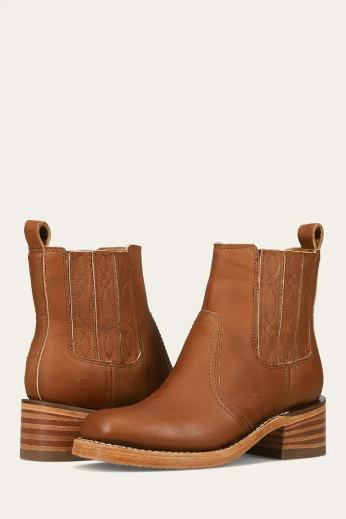 Frye Campus Chelsea Ankle Boots for Women - Premium 5.75” Leather Boots with Luxurious Lining and Leather Outsole with Chunky 1.75” Block Heel