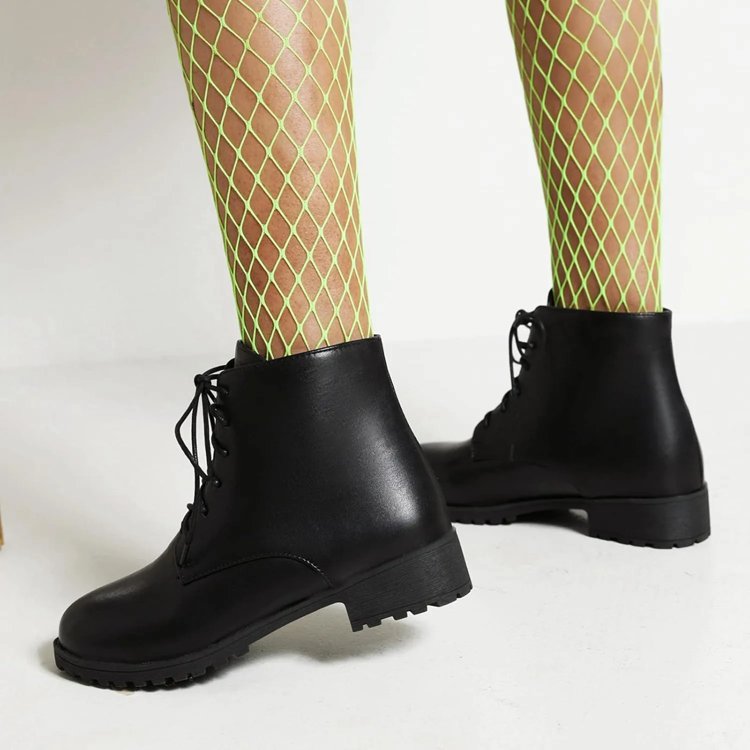 Gicoiz Women Round Toe Classic Combat Chukka Ankle Boots