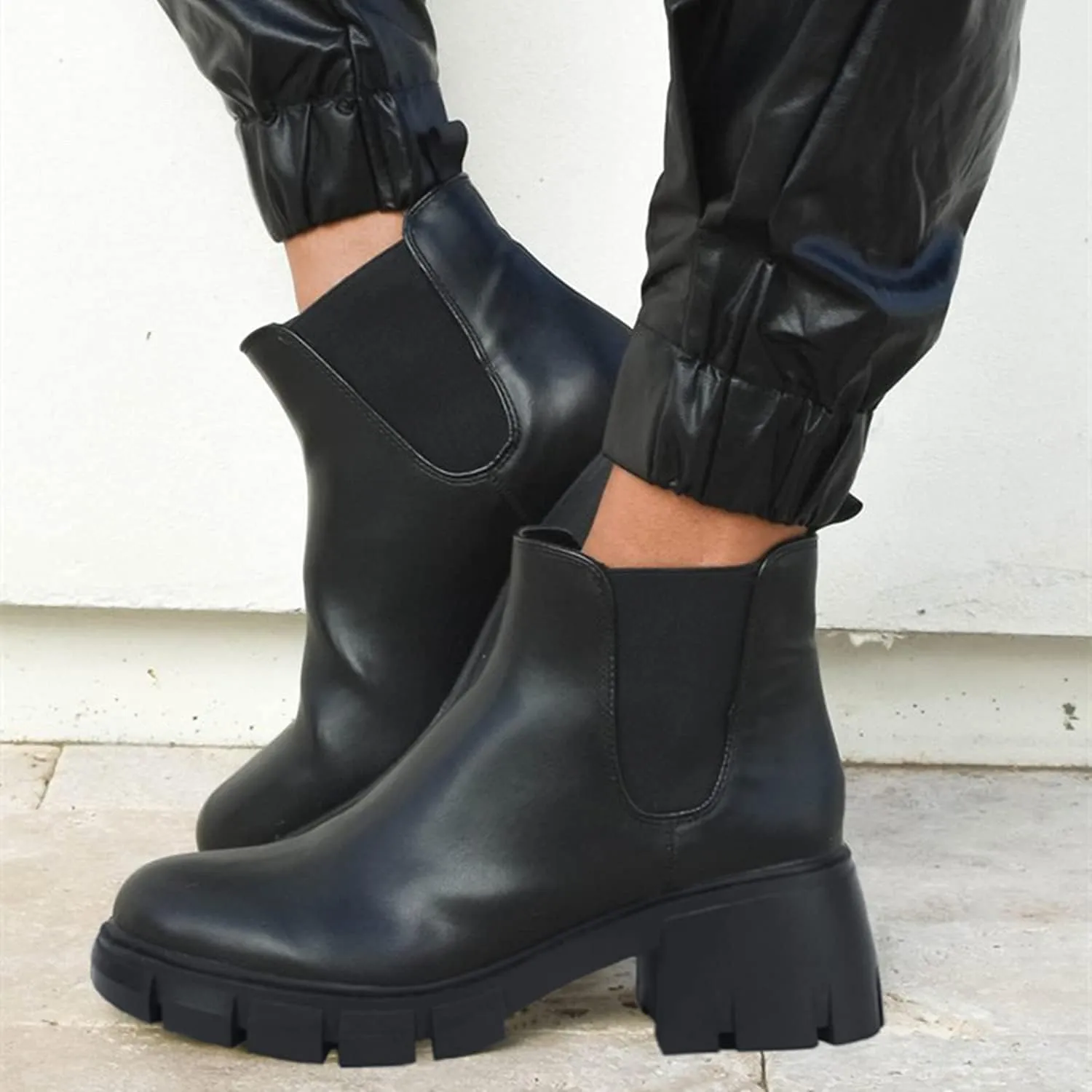 Juliet Holy Womens Lug Sole Platform Ankle Booties Chelsea Slip on Chunky Block Heel Leather Combat Boots