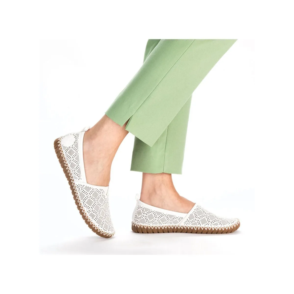 M2851 Slip On Shoe