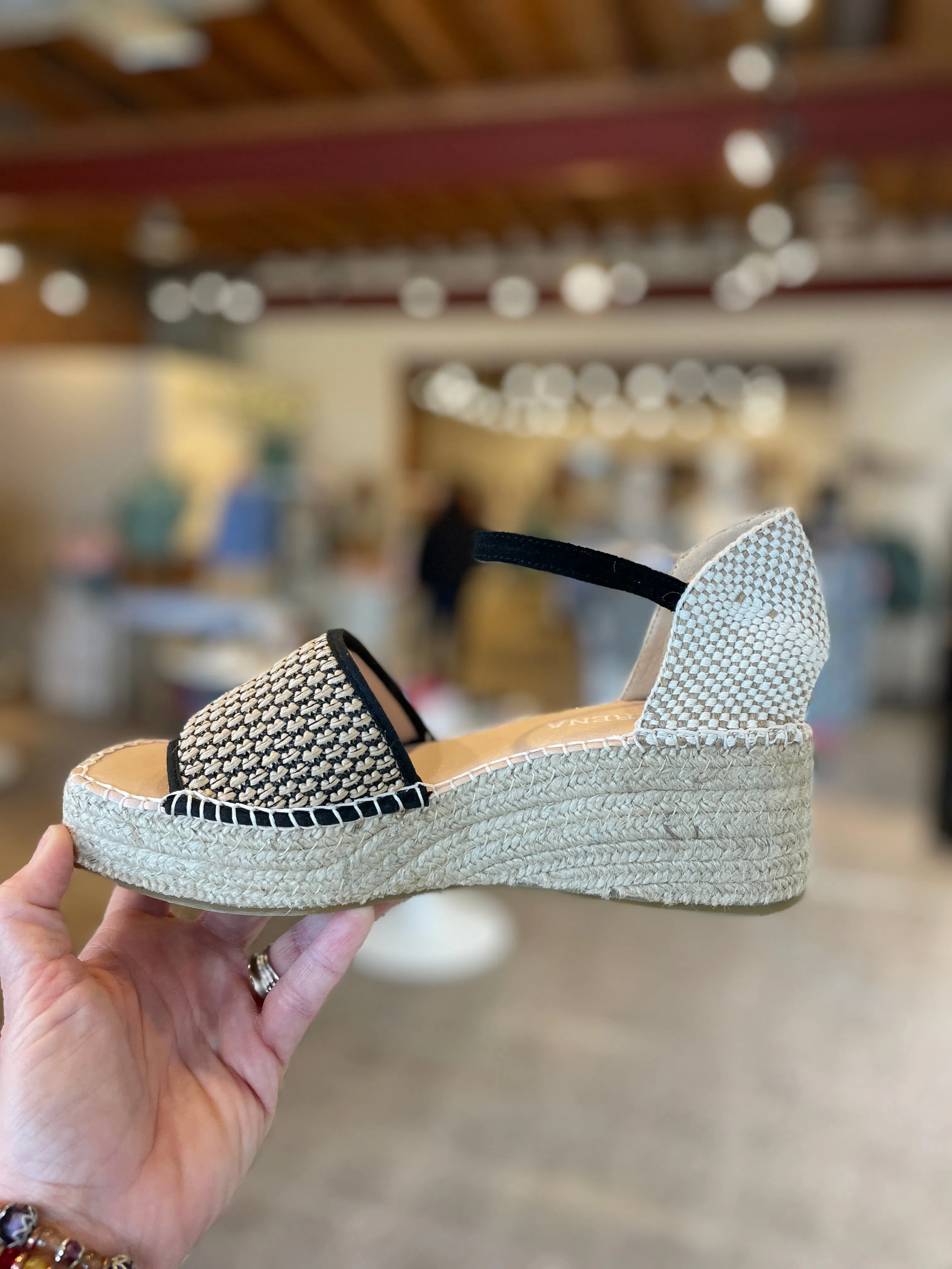 Macarena ANISA Plaform Wedge Espadrilles in Black/Beige