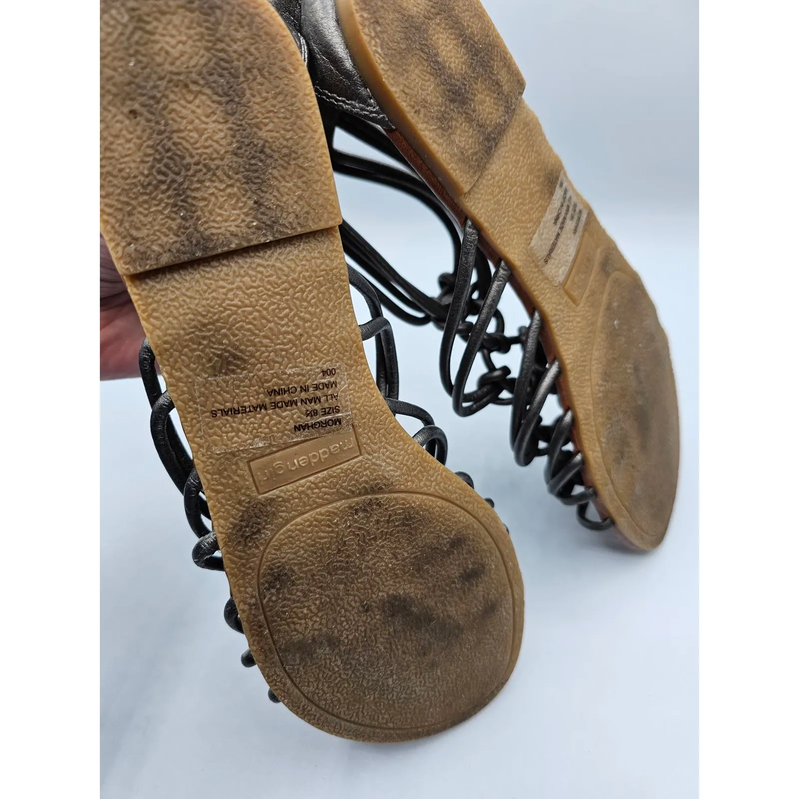 Madden Girl Morghan Womens Sz 8 1/2 Gladiator Style Faux Leather Sandals Silver