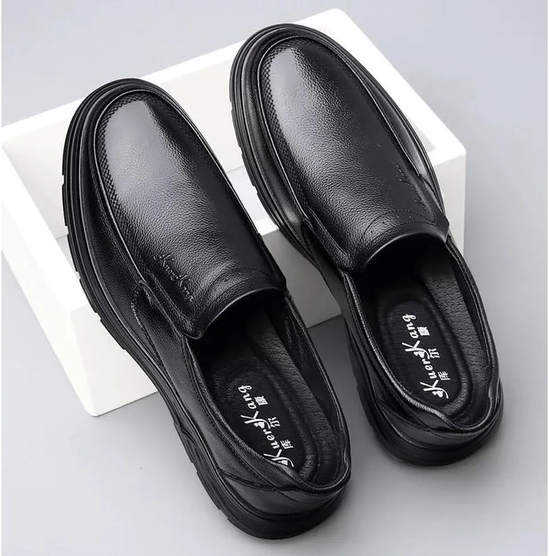 Men's Loafers Slip-On Shoes with Non-Slip Sole Fashion Comfortable Breathable Summer Shoes for Men