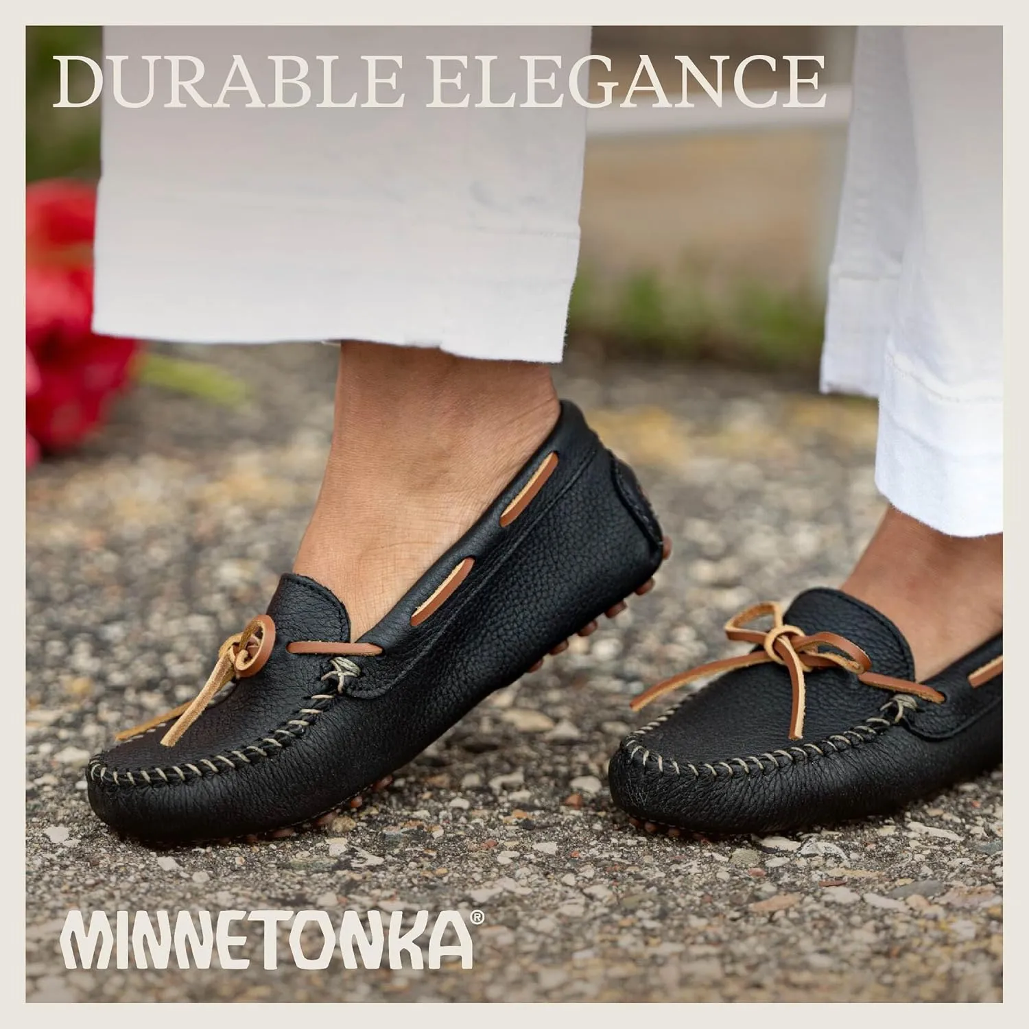 Minnetonka Women's Classic Driving Moccasin