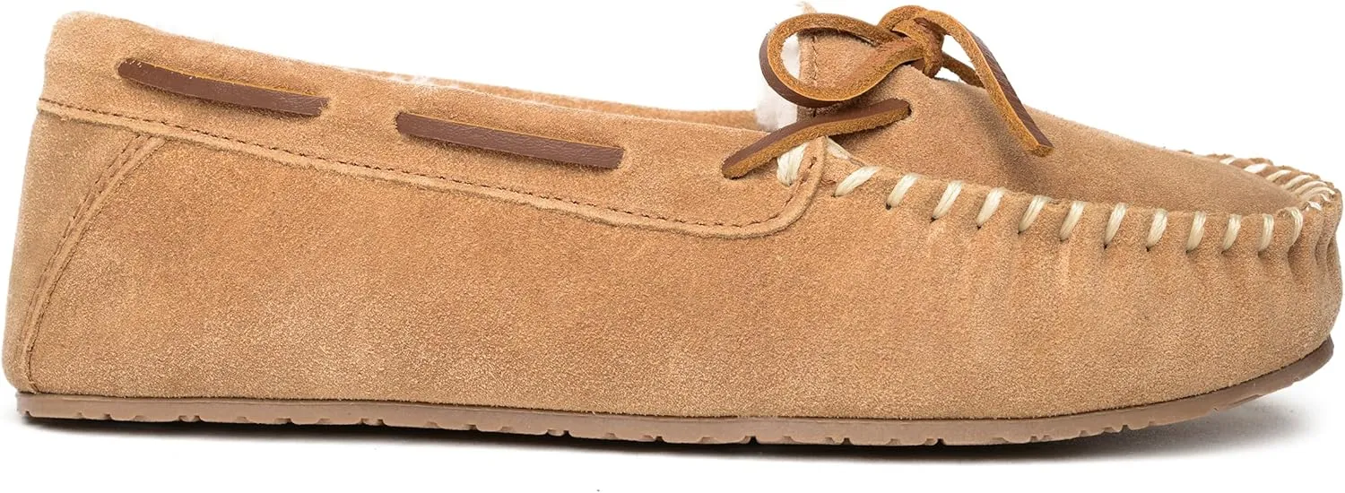 Minnetonka Women's Comfy Moccasin