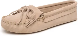 Minnetonka Women's Kilty Soft Leather Sole Moccasin