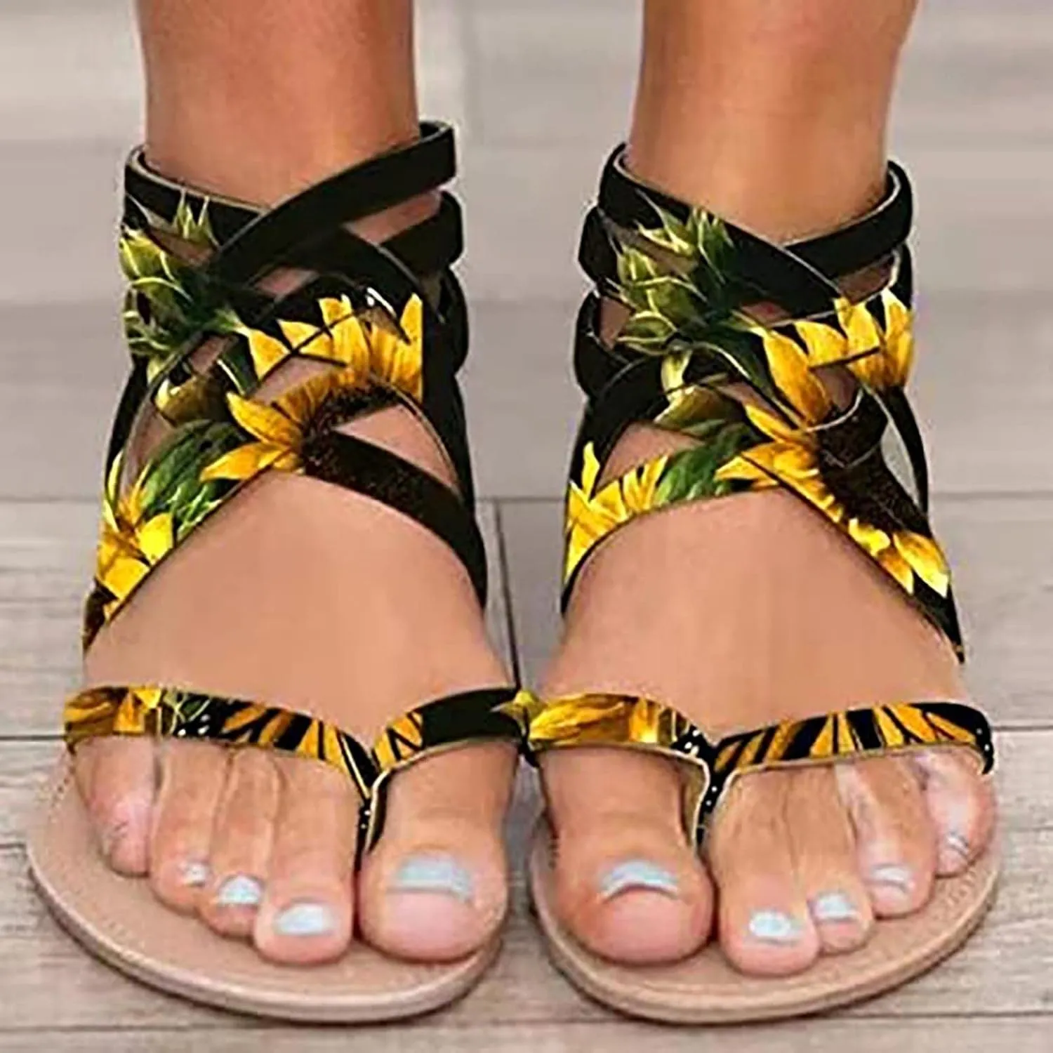 New Sunflower Gladiator Sandal with Criss-Cross Straps Womens Casual Summer Zip Back Flat Sandals for Outdoor Walking