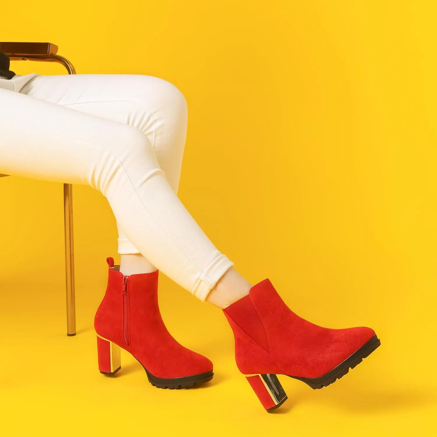 Perphy Platform Chelsea Boot Round Toe Chunky Heels Ankle Boots for Women