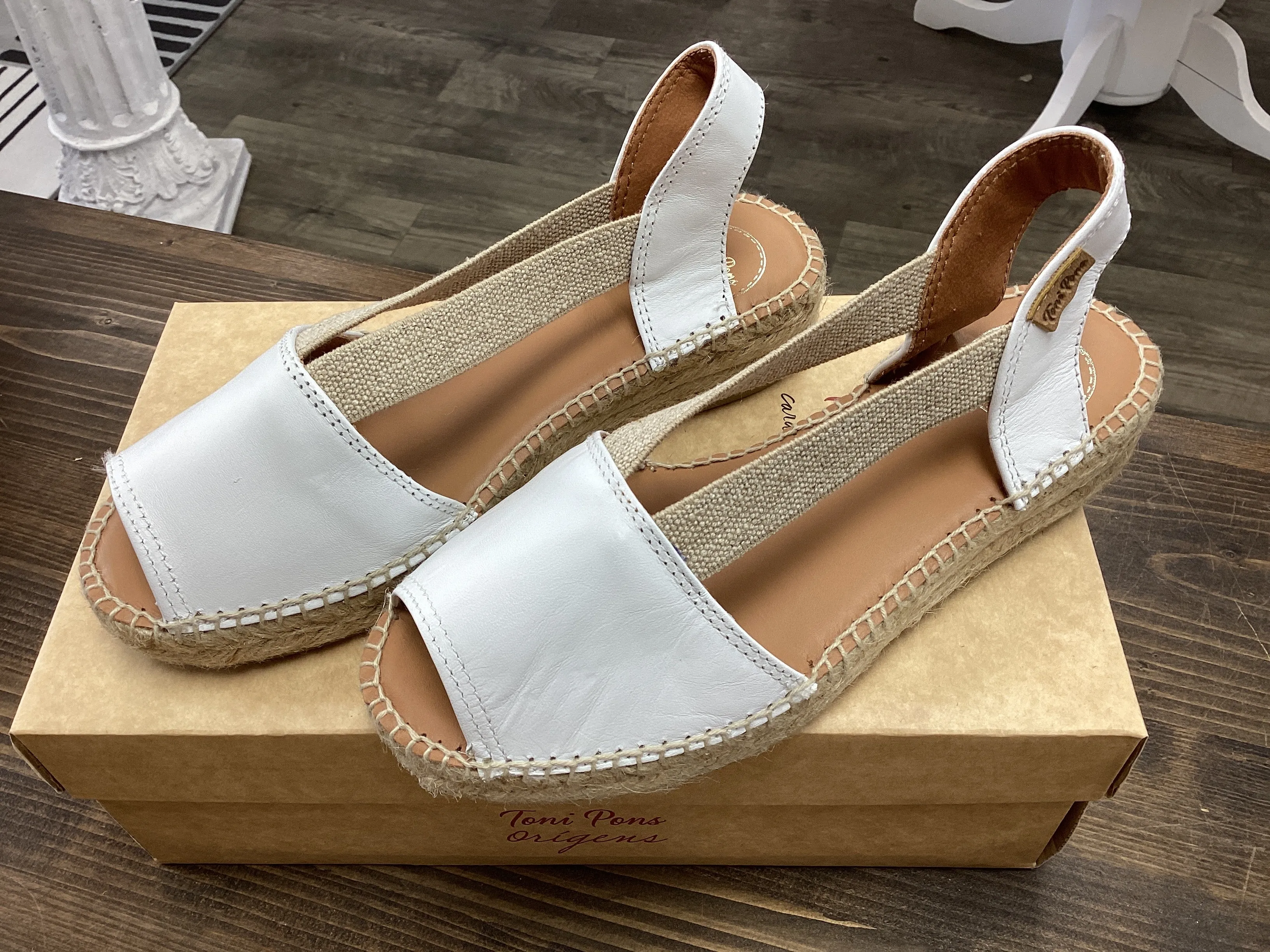 Toni Pons ETNA sandal