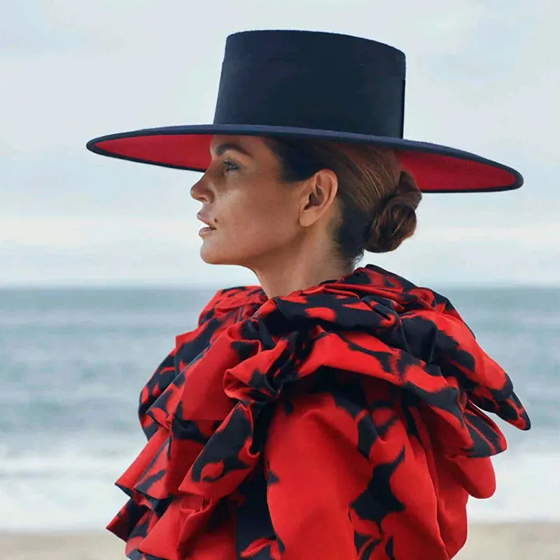 Two-Tone Wide-Brim Wool Fedora – Bold and Elegant