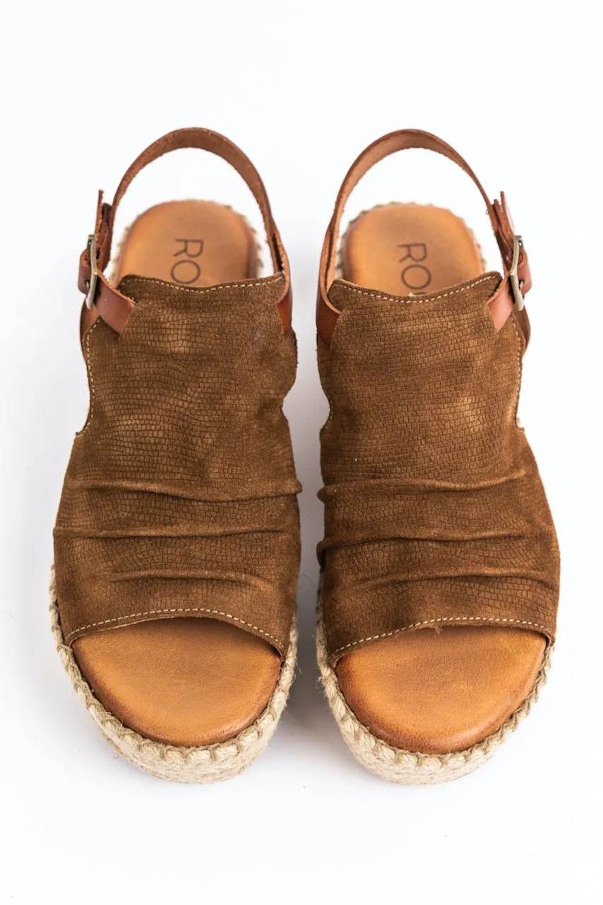 Unique Platform Didia Supportive policies ROOLEE Wedge Sandal