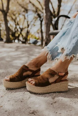 Unique Platform Didia Supportive policies ROOLEE Wedge Sandal