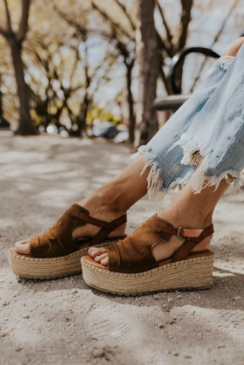 Unique Platform Didia Supportive policies ROOLEE Wedge Sandal
