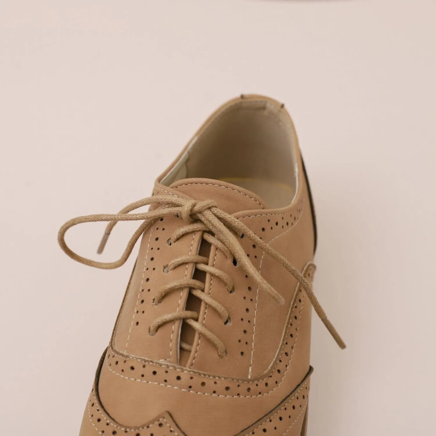 Women's Flats Lace-Up Oxfords Shoes Round Toe Low Platform Wingtip Brogues Classic Comfortable Derby Saddle Pumps
