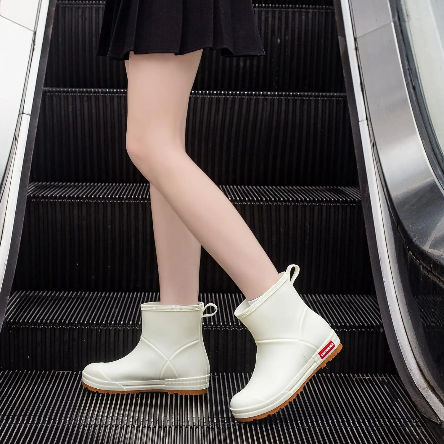 YUHITYGZGS Short Rain Boots for Women and Men, Lightweight Waterproof Garden Boots, Anti-Slip Chelsea Womens Rain Boots, Stylish Mid Heel rubber Ankle Booties with Comfy Insoles for Outdoor